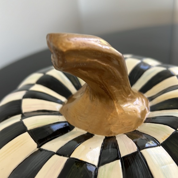 🎉Host Pick🎉MacKenzie-Childs Courtly Check Illuminated Jack-O-Lantern - Picture 9 of 13